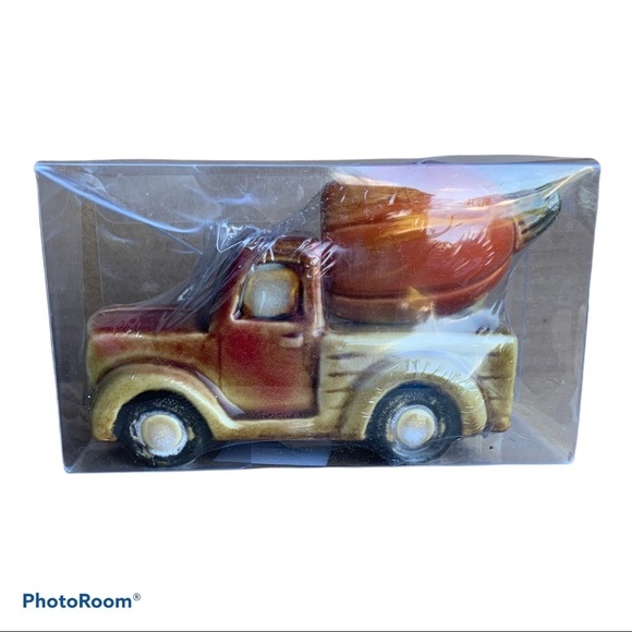 Salt Pepper Shaker Set Autumn Pumpkin Farm Truck Artisan Hand Painted Ceramic - Picture 5 of 10